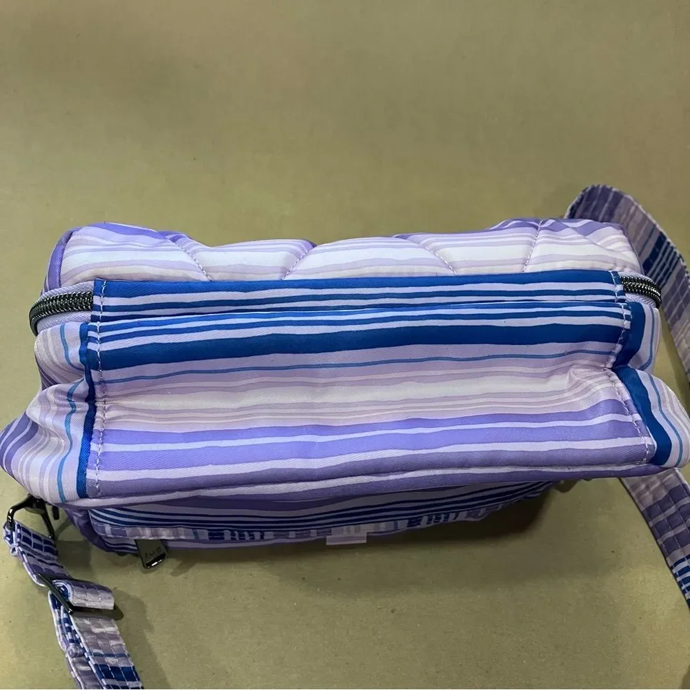 Lug East West Crossbody - Bebop Love Waves Purple NWOT - Picture 8 of 11